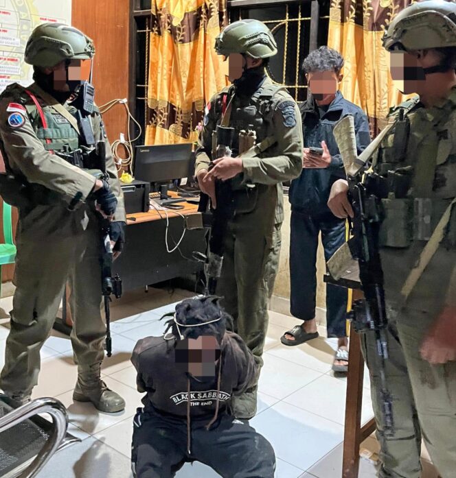 
					DPO Kasus Pembunuhan Tukang Ojek di Pegunungan Bintang Ditangkap, Satgas Damai Cartenz Ringkus Dua Pentolan KKB