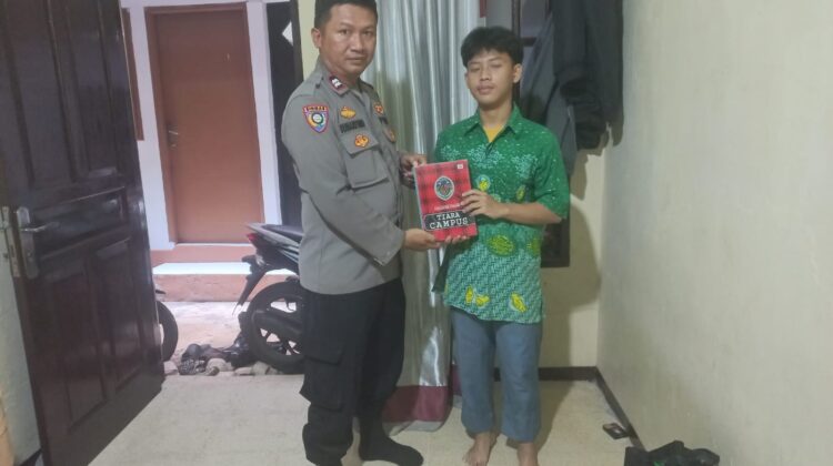 Polri Peduli Pendidikan, Siswa di Kebon Kacang Terima Bantuan Sarana Konta