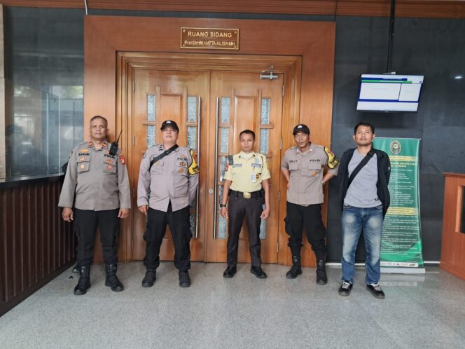 
					Polri Presisi Kawal Persidangan, Wujud Nyata Pelayanan Hukum untuk Masyarakat