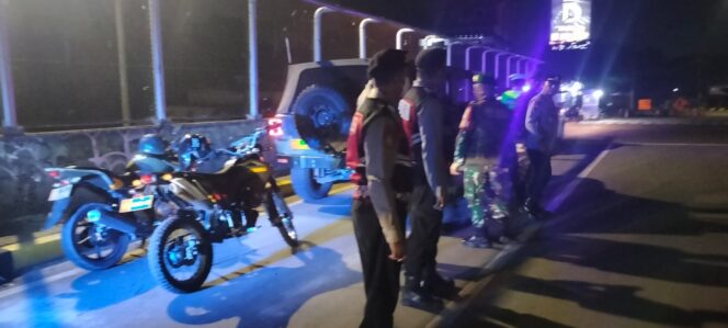 
					Sinergitas Koramil 03/Legok Gelar Patroli Bersama Polsek Amankan Wilayah Legok