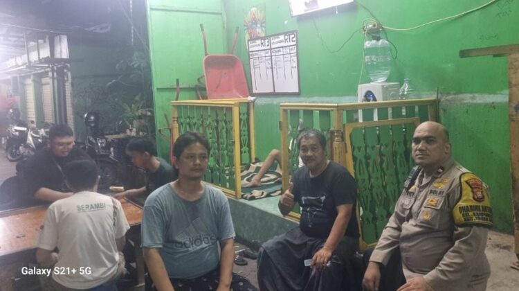 Bhabinkamtibmas Kampung Bali Perkuat Siskamling RW 06 dan Imbau Warga Jaga Kamtibmas
