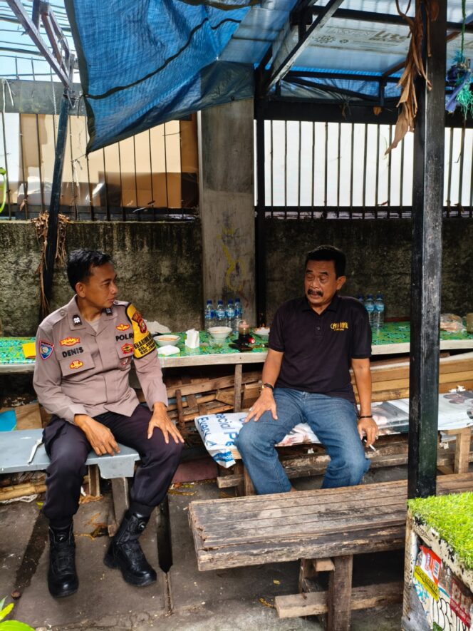
					Bhabinkamtibmas Kebon Melati Sambangi Tokoh Masyarakat, Ajak Warga Cegah Tawuran dan Penyalahgunaan Narkoba