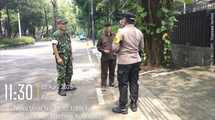 Sinergi TNI–Polri Jaga Jalan Teuku Umar Gondangdia Tetap Aman Lewat Patroli Dialogis