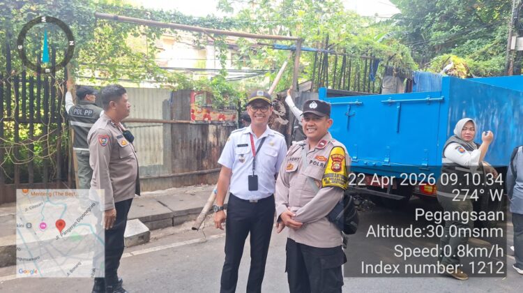 Tiga Pilar Menteng Tertibkan Pegangsaan Timur, PKL dan Parkir Liar Jadi Sasaran