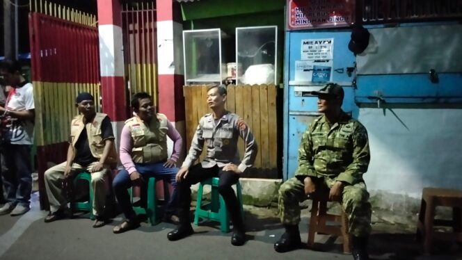 
					Patroli Malam Terpadu di Pulogadung : Sinergi TNI, Polri, dan Warga Jaga Lingkungan Tetap Aman