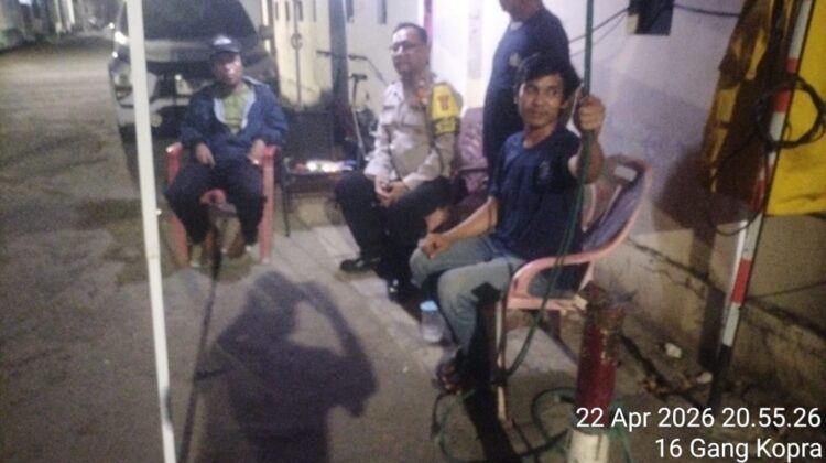 Jaga Lingkungan Aman, Polisi Sambangi Poskamling dan Tekankan Wajib Lapor Tamu di Johar Baru