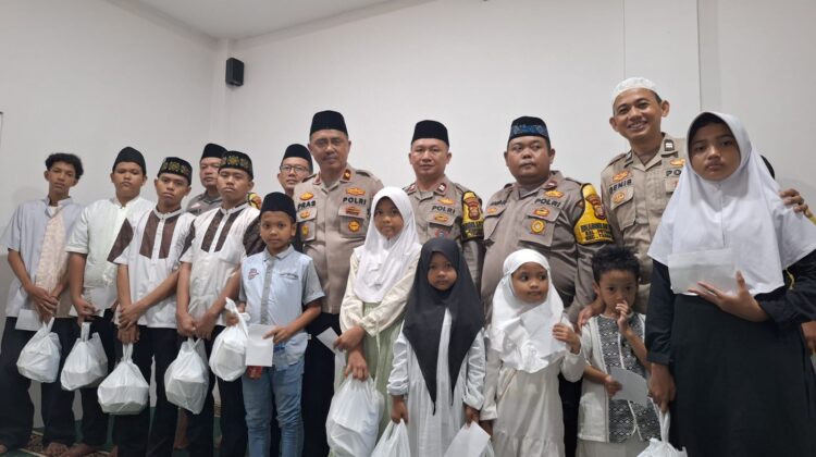 Polsek Metro Tanah Abang Gelar Yasinan dan Tahlil Bersama, Santuni Anak Yatim Piatu