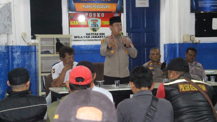 Pembinaan Rutin SABUK Kamtibmas, Polsek Kemayoran Bangun Keamanan Bersama Warga
