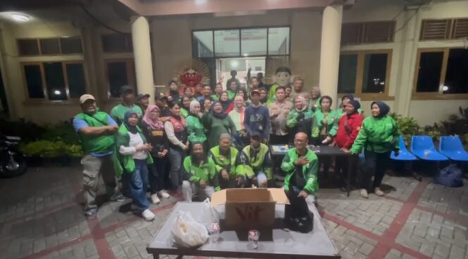 
					Kapolsek Kemayoran Bina Driver Ojol, Perkuat Sabuk Kamtibmas dan Imbau Manfaatkan Call Center 110