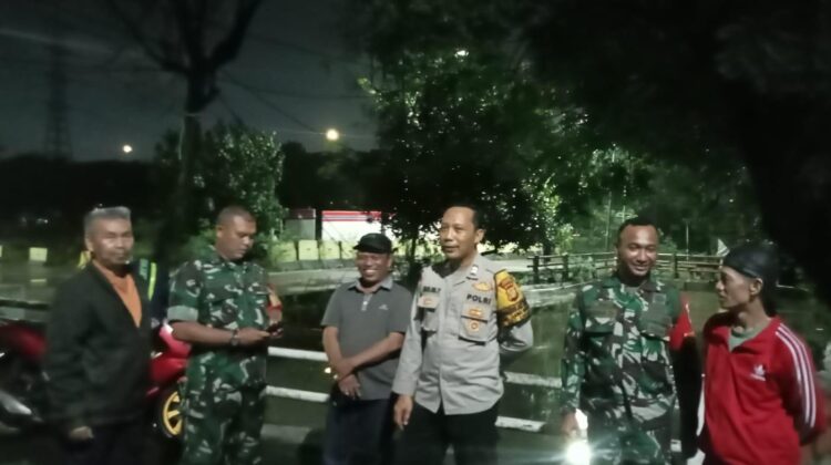 Sinergitas TNI-Polri dan Warga, Patroli/Siskamling Ciptakan Rasa Aman di Cakung