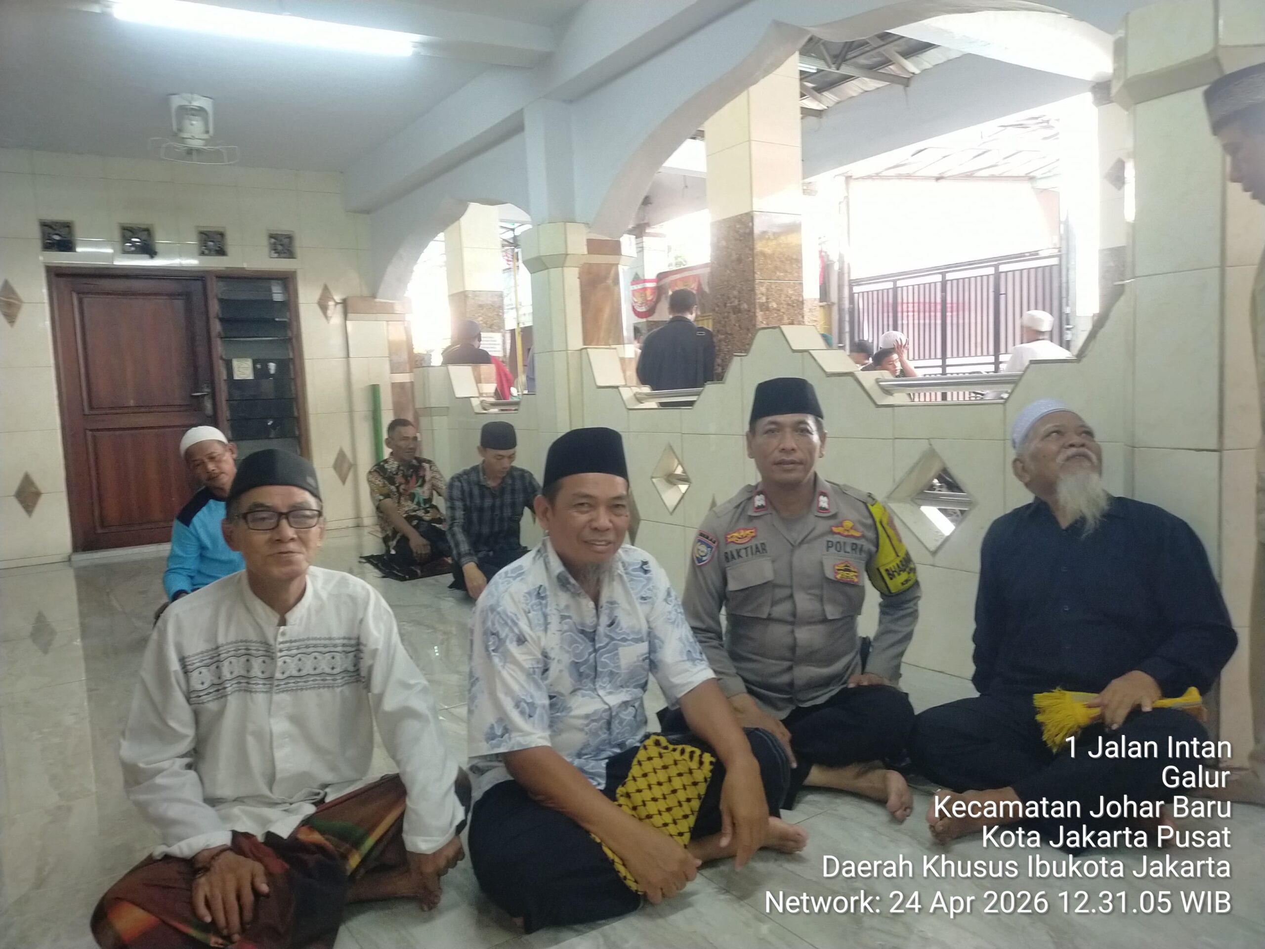 Dari Mimbar Jumat, Polisi Ajak Warga Galur Perkuat Kewaspadaan dan Kebersamaan