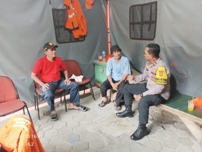 
					Cooling System dan Patroli Kamtibmas, Polisi Perkuat Sinergi Warga Kampung Rawa