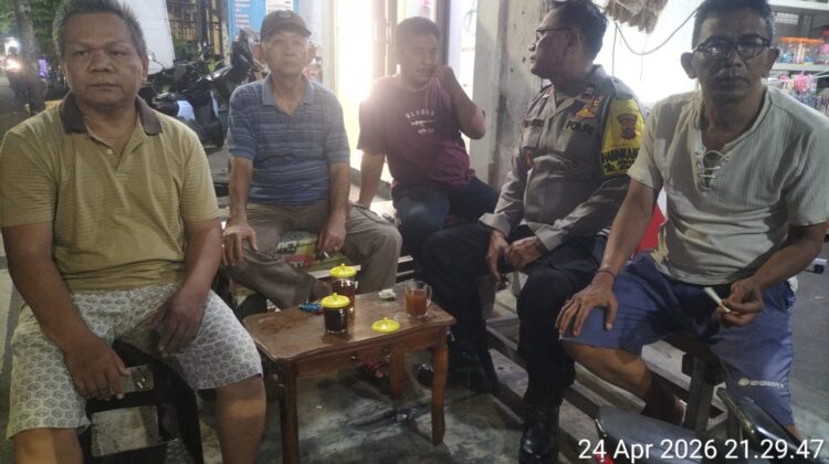 Sambang Malam Humanis, Polisi Pererat Sinergi Kamtibmas di RW 11 Johar Baru