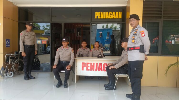 Asah Kemampuan Turjawali, Siswa Bintara Polri Jalani Pembekalan Samapta di Polsek Johar Baru