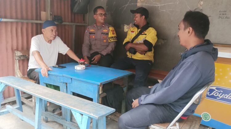 Cooling System Humanis, Polsek Johar Baru Sambangi Warga Kampung Rawa Jaga Kondusifitas Wilayah