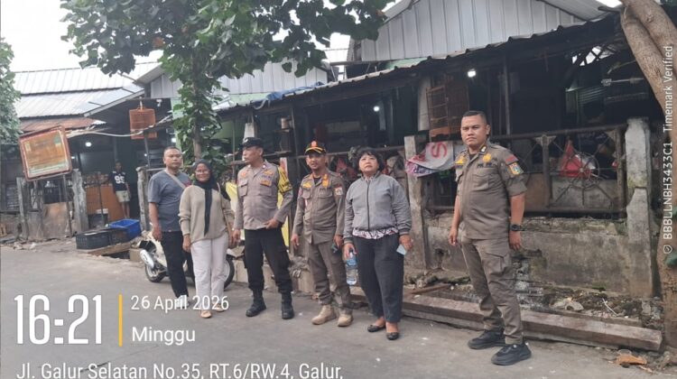Penataan PKL Humanis, Polsek Johar Baru Bersama 3 Pilar Beri Imbauan di Pasar Gembrong