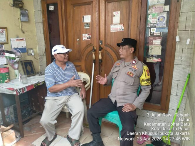 
					Dekatkan Diri ke Warga, Polisi Sisir Permukiman Galur Antisipasi Kejahatan