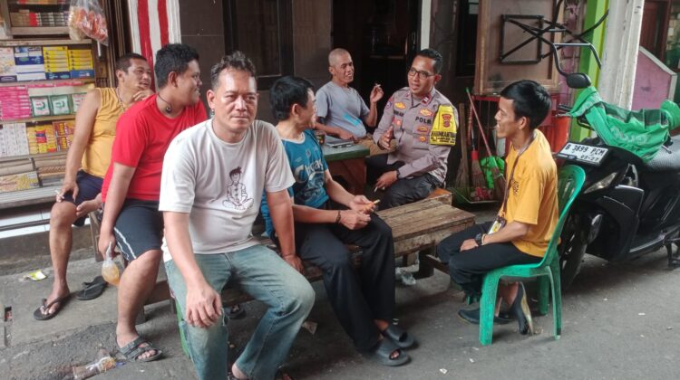 Sambang Dialogis di Permukiman, Polisi Ajak Warga Kampung Rawa Jaga Kondusifitas