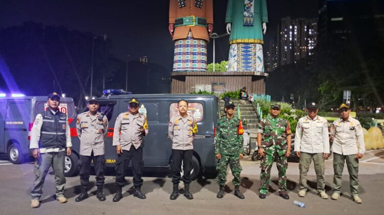 Polri Hadir di Malam Hari, Patroli Tiga Pilar Kemayoran Jaga Warga Tetap Aman