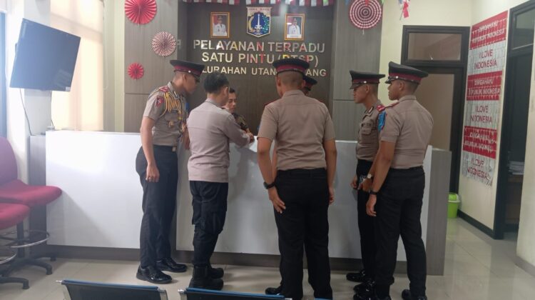 Polri Perkuat Kedekatan dengan Masyarakat, Siswa Diktuk Bintara Jalani Latja Fungsi Binmas di Kelurahan Utan Panjang