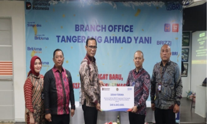 
					Serah Terima Banknotes SAR dari Kementerian Haji Provinsi Banten kepada BRI KC Tangerang Ahmad Yani