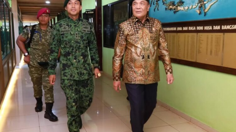 Riung Mungpulung Pererat Silaturahmi Prajurit dan Sesepuh di HUT Ke-74 Yonif 330 Kostrad