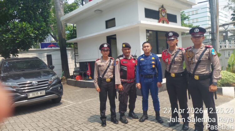 Siswa Latja Bintara Polri Gelar Patroli dan Sambang Dialogis di Wilayah Senen