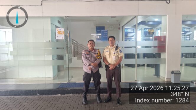 
					Bhabinkamtibmas Pegangsaan Intensifkan Patroli Dialogis di Perbankan, Perkuat Keamanan Wilayah Menteng