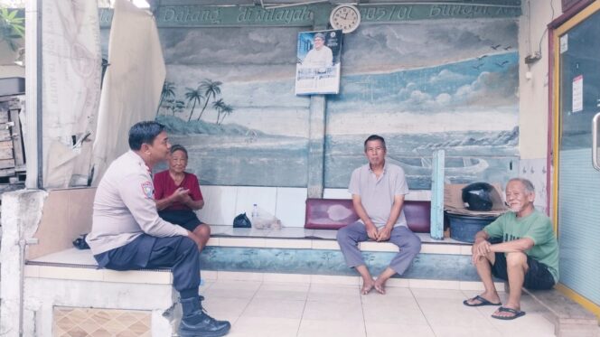 
					Menyapa dengan Hati, Polri Perkuat Rasa Aman di Lingkungan Warga