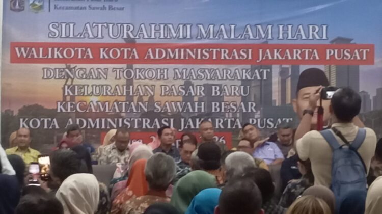 Silaturahmi Walikota Jakpus di Pasar Baru, Bhabinkamtibmas Hadir Perkuat Sinergi dan Serap Aspirasi Warga