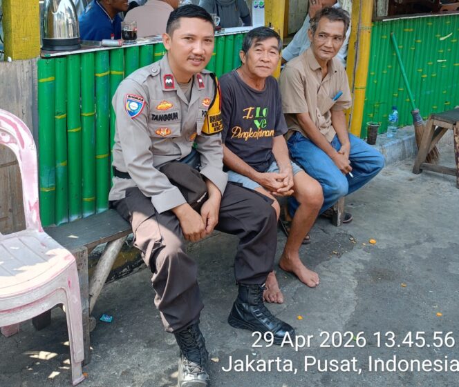 
					Perkuat “Sabuk Kamtibmas”, Polisi Sambangi Warga Tanah Tinggi dan Ajak Aktif Jaga Lingkungan