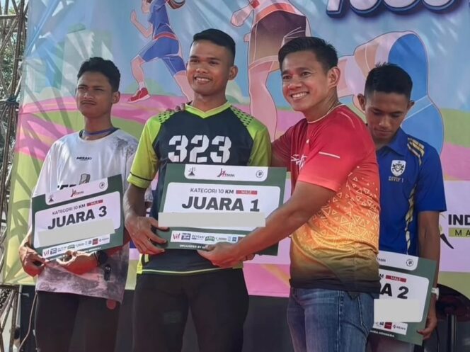 
					Prajurit Yonif 323 Kostrad Juara 1 Lari 10K Semarang