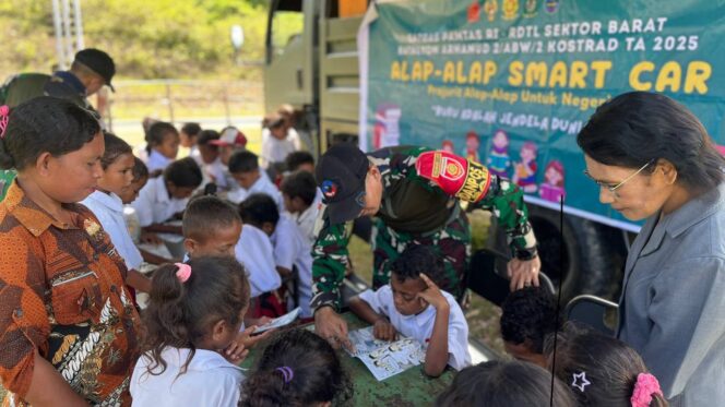 
					Senyum Literasi di Tapal Negeri, Satgas Pamtas Yonarhanud 2 Kostrad Hadirkan Alap-Alap Smart Car di SDK Siman