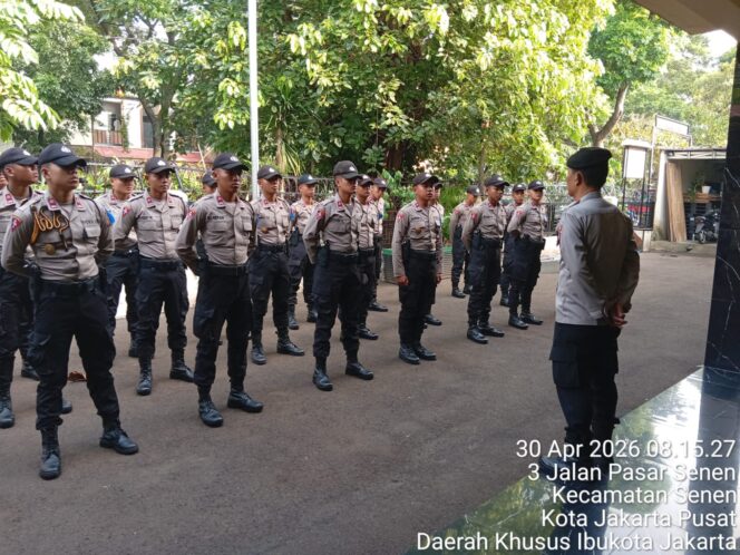 
					Apel Pagi Siswa Bintara Polri di Polsek Senen, 24 Personel Hadir Lengkap