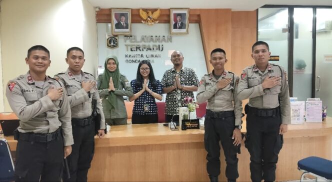 
					Sambang Humanis Bhabinkamtibmas Gondangdia, Libatkan Siswa Diktukba Polri 2026 Perkuat Keamanan Wilayah Menteng