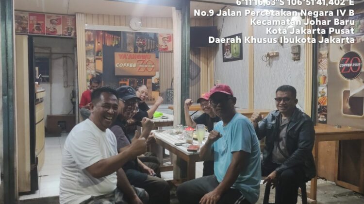 Kapolsubsektor Kayu Awet Turun Langsung, Sambang Malam Perkuat Kamtibmas di Permukiman Johar Baru