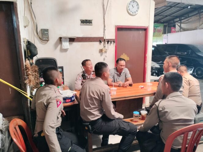 
					Polri Tanamkan Nilai Kepedulian, Siswa Bintara Latja Turun Langsung ke Lingkungan Masyarakat