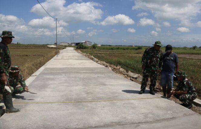 
					Wadan Satgas TMMD Reguler ke-128 Cek Pekerjaan Betonisasi, Pastikan Kualitas dan Progres Sesuai Target