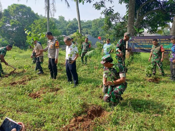 
					TNI Hadir untuk Alam, Koramil 14/Panongan Gelar Penanaman Pohon Peringati Hari Bumi 2026