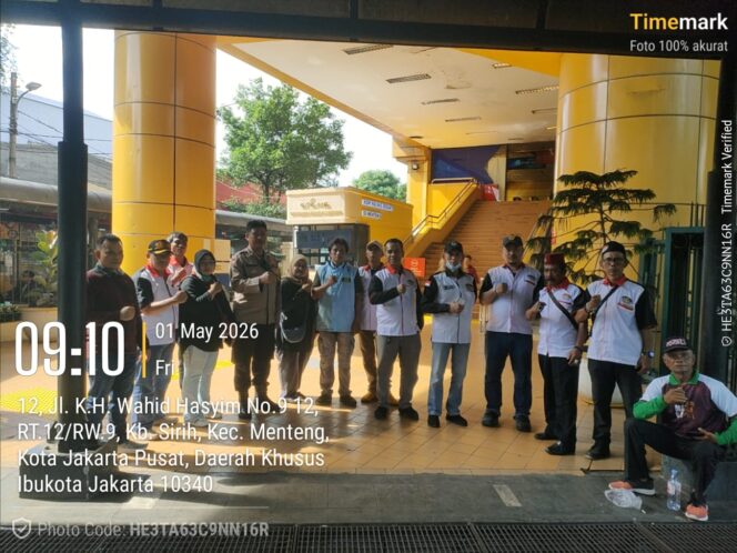 
					May Day 2026 Terkendali, Polisi dan Elemen Masyarakat Kawal Pergerakan Massa di Stasiun Gondangdia