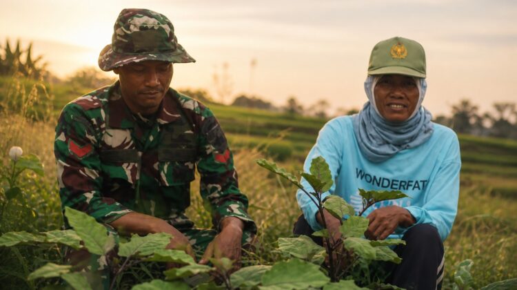 Kebersamaan di Lahan Terong, Petani Desa Godo Rasakan Dampak Nyata TMMD
