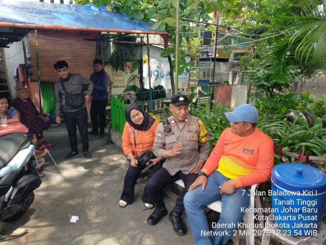 
					Cooling System dan Sambang Warga RW 02 Galur, Polisi Ajak Masyarakat Aktif Jaga Keamanan Lingkungan