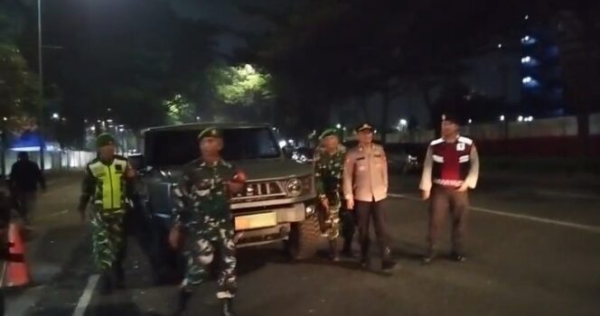 
					Koramil Legok Gelar Patroli Malam, Kerahkan 9 Personel