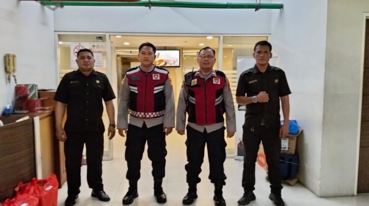 Pelayanan Dan Pengamanan Misa Minggu Di Gereja Abbalove Berlangsung Aman dan Kondusif