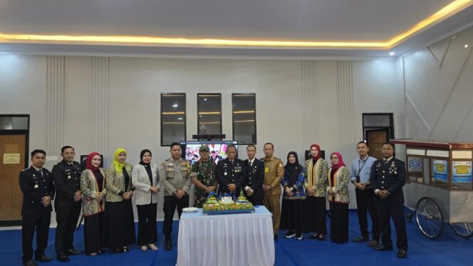 
					BRI Hadiri Hari Pemasyarakatan ke-62 di Lapas Serang dan Terima Penghargaan Mitra