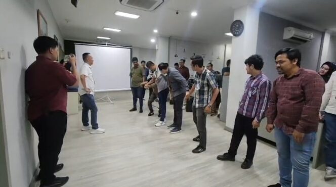 
					BRI Kanca Ciputat Gelar Kegiatan Ice Breaking untuk Tingkatkan Semangat Pekerja