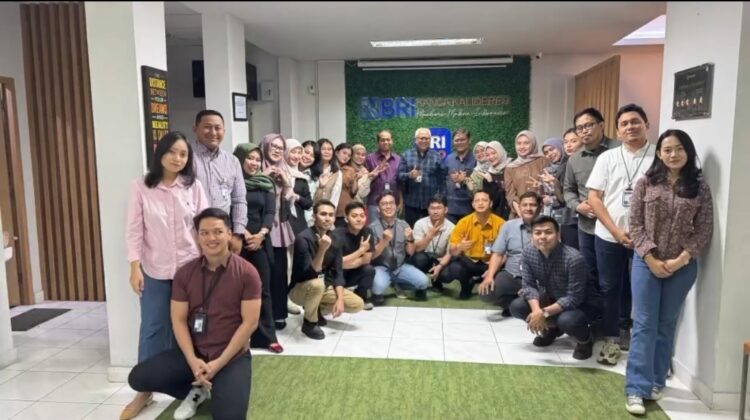 BRI Kanca Kalideres Lepas Pekerja MBM yang Memasuki Masa Purna Tugas
