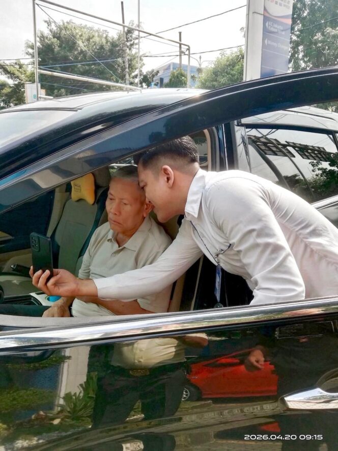 
					Universal Banker BRI Kanca Kebon Jeruk Berikan Layanan Prima kepada Nasabah