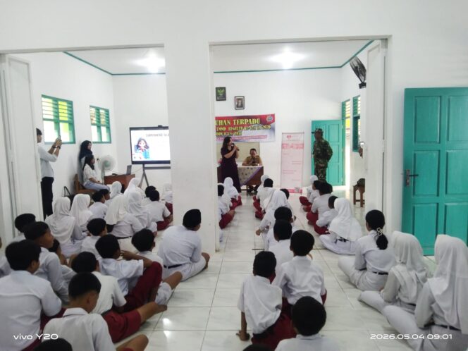 
					Bangun Karakter Sejak Dini, Astuty Foundation Bersama Kodim Pati Gelar Sosialisasi Anti Bullying di TMMD 128