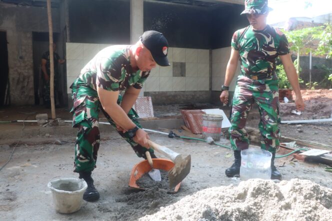 
					Progres Rehab MCK Panti Asuhan Karena Doa Capai 62 Persen, Prajurit Korem 051/Wkt dan Masyarakat Terus Bersinergi
